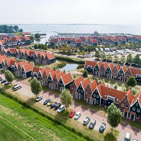 Restyled On The Markermeer Apartment Volendam